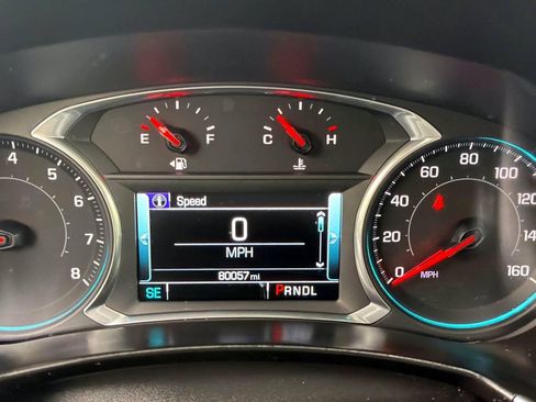 Used 2018 Chevrolet Equinox Premier AWD/4WD image 17