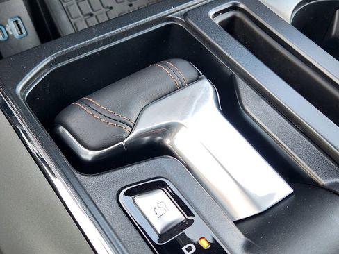 Used 2024 Ford F150 Lightning Lariat image 30