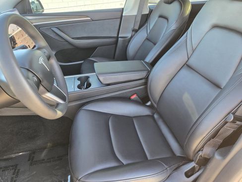 Used 2024 Tesla Model Y 2WD image 20