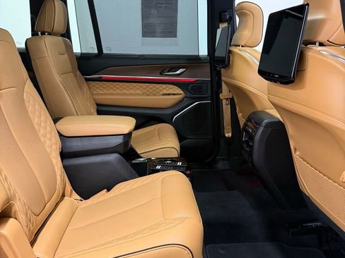 Used 2023 Jeep Grand Cherokee L Summit w/ Advanced Protech Group IV image 21