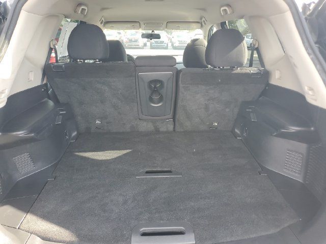 Used 2020 Nissan Rogue S FWD image 7