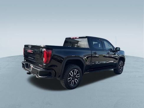 Used 2024 GMC Sierra 1500 AT4 w/ Technology Package AWD/4WD image 9