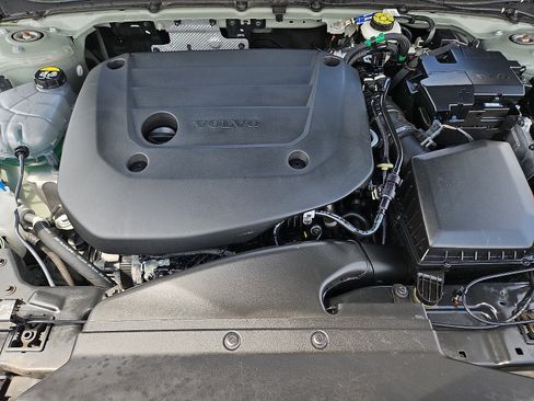Used 2023 Volvo XC40 B5 Plus w/ Protection Package Premier AWD/4WD image 28