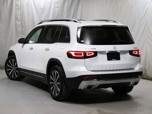 Certified 2023 Mercedes-Benz GLB 250 4MATIC image 9