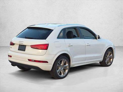Used 2018 Audi Q3 2.0T Premium Plus w/ Premium Plus Package FWD image 5