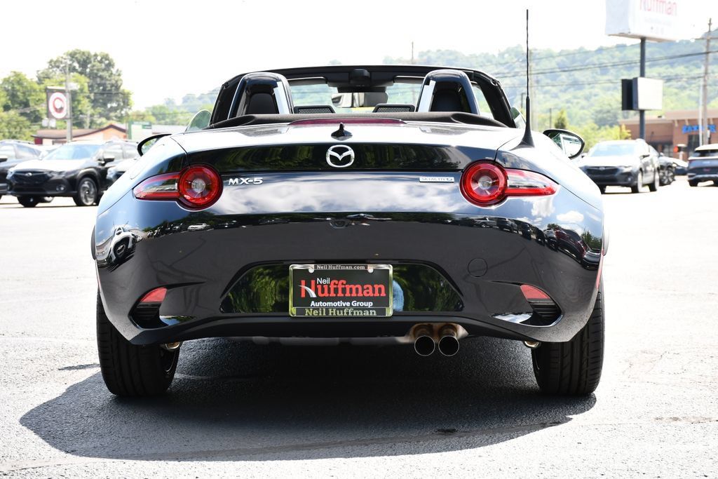 New 2026 MAZDA MX-5 Miata Grand Touring RWD image 6