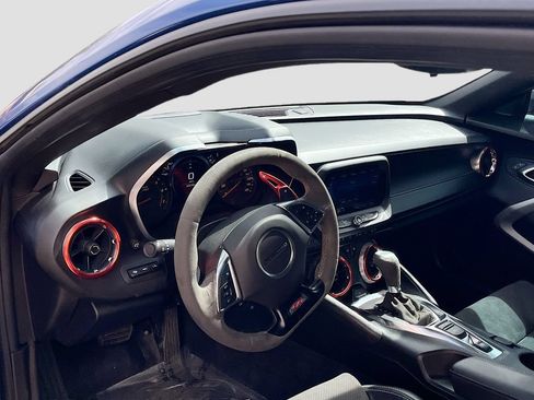 Used 2022 Chevrolet Camaro SS RWD image 9