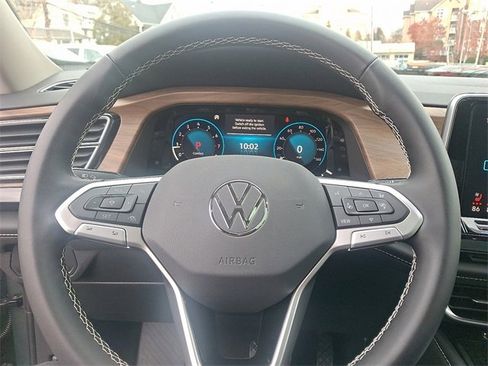 New 2026 Volkswagen Atlas SE image 16
