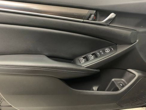 Used 2022 Honda Accord Sport Special Edition image 16