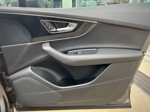 Used 2017 Audi Q7 3.0T Premium image 33