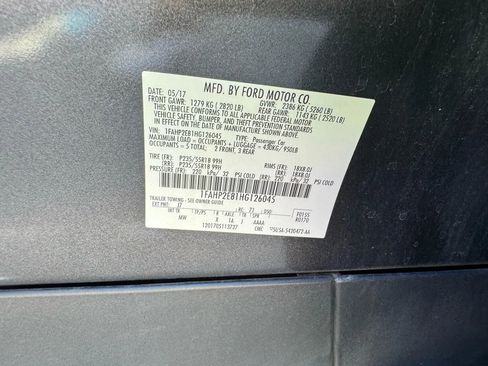 Used 2017 Ford Taurus SEL image 27