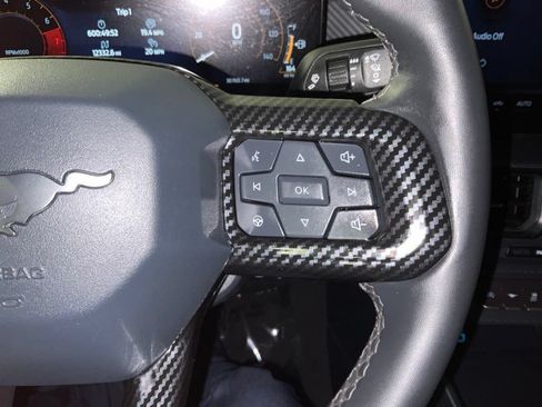 Used 2024 Ford Mustang Coupe RWD image 23