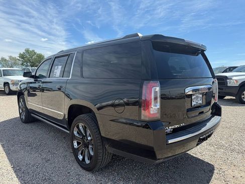 Used 2019 GMC Yukon XL Denali w/ Denali Ultimate Package AWD/4WD image 7