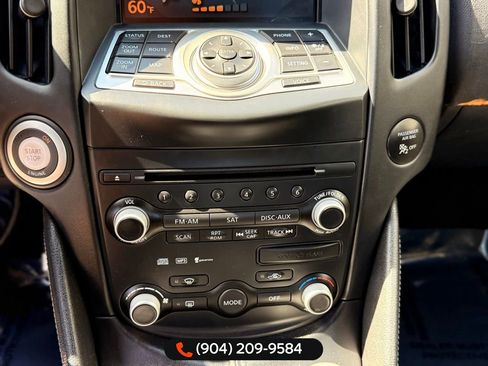 Used 2009 Nissan 370Z Touring image 18