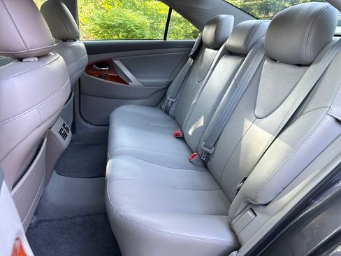 Used 2011 Toyota Camry XLE w/ XLE Extra-Value Pkg #2 FWD image 20