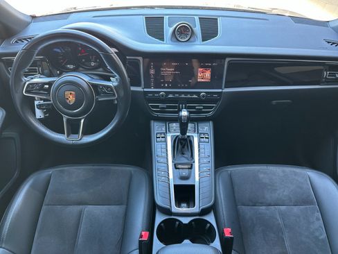 Used 2019 Porsche Macan AWD/4WD image 6