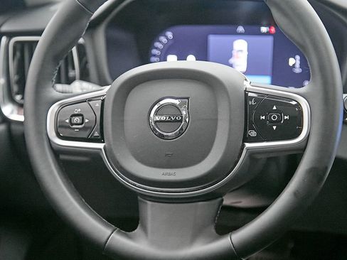 Certified 2025 Volvo V60 B5 Cross Country Plus AWD/4WD image 25