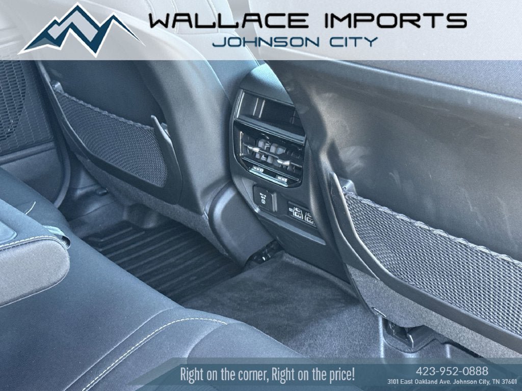 Used 2025 Jeep Grand Cherokee Laredo X w/ Luxury Tech Group I AWD/4WD image 39