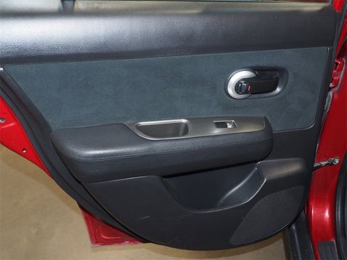 Used 2010 Nissan Versa 1.8 S w/ PWR Plus Pkg image 10