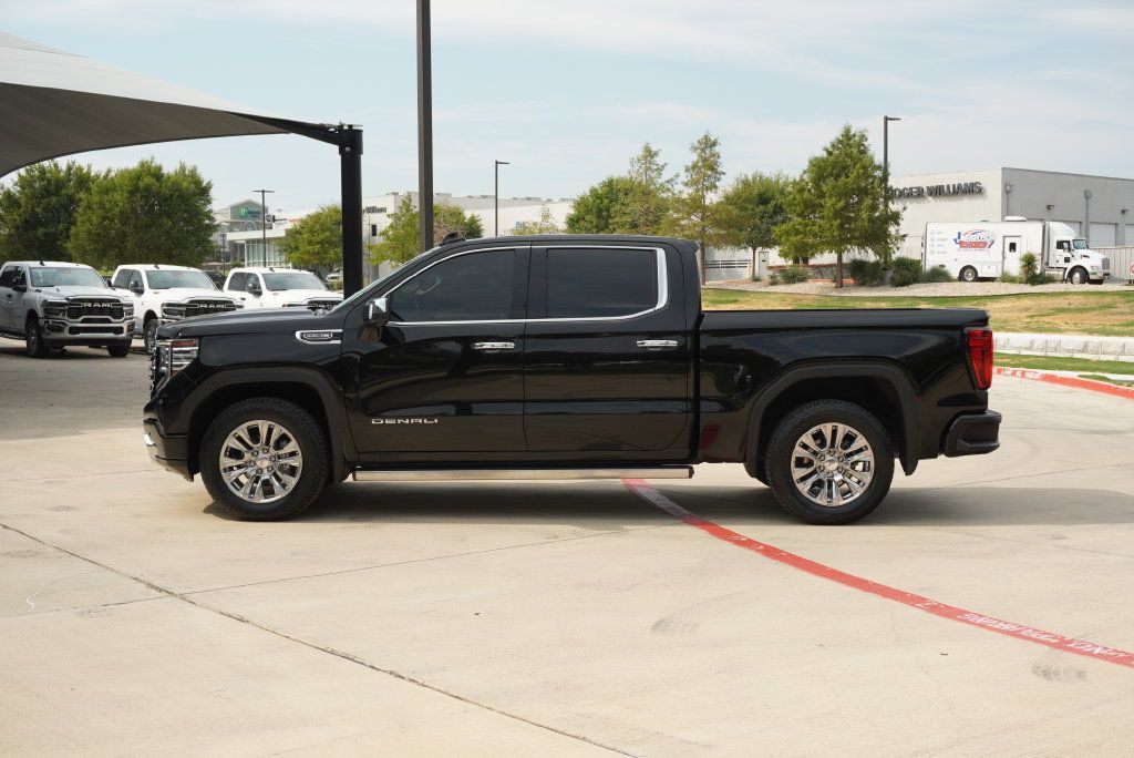 Used 2022 GMC Sierra 1500 Denali AWD/4WD image 2