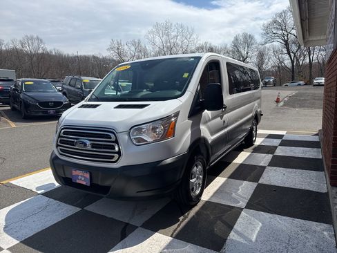 Used 2018 Ford Transit 350 XLT image 5