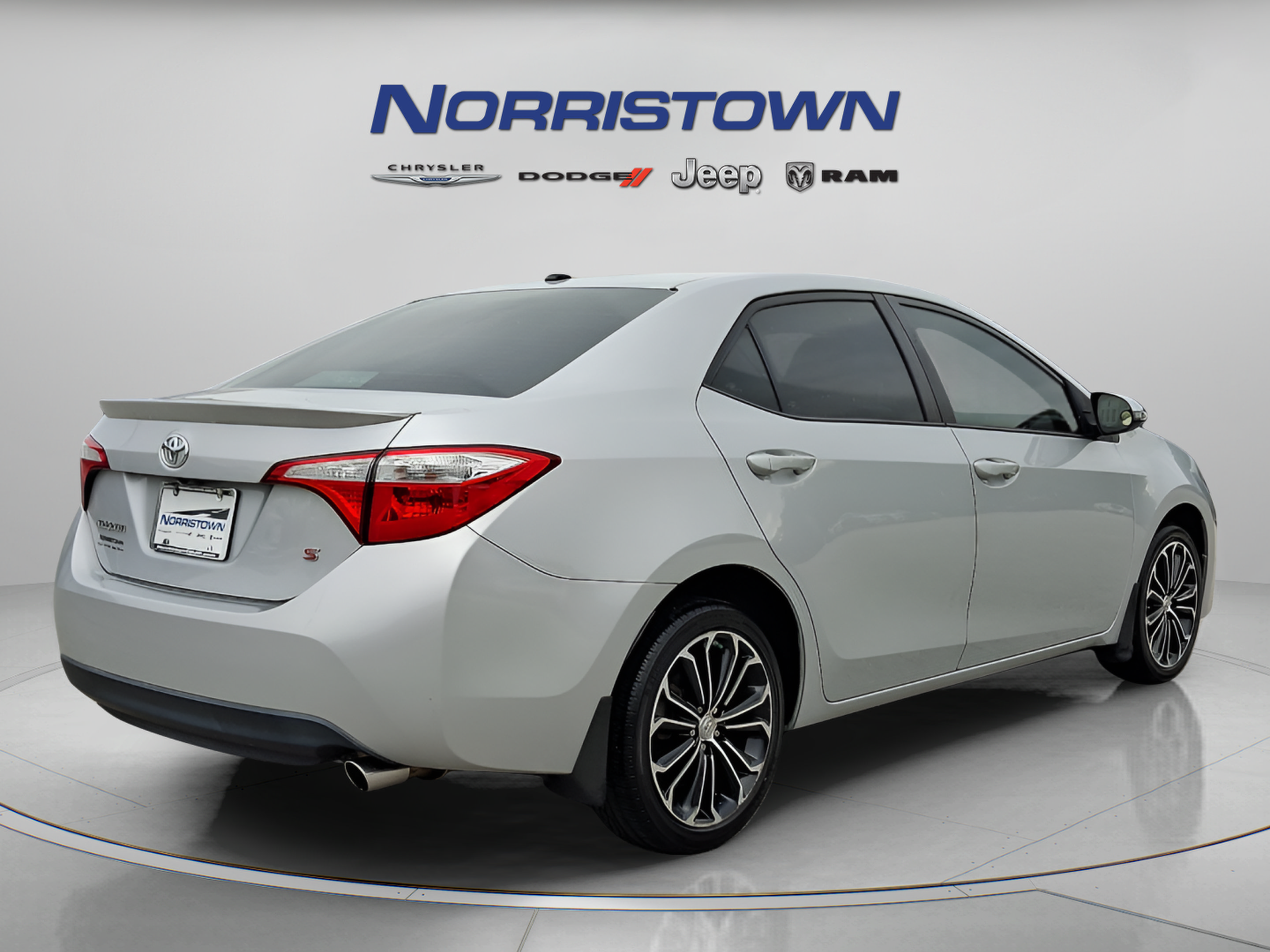 Used 2015 Toyota Corolla S FWD image 6