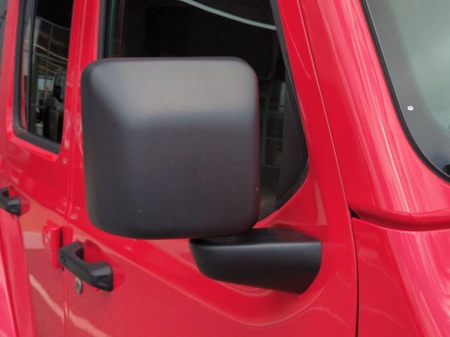 Used 2026 Jeep Wrangler Unlimited Sahara AWD/4WD image 12