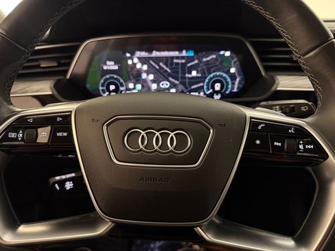 Used 2024 Audi Q8 e-tron Premium Plus AWD/4WD image 17
