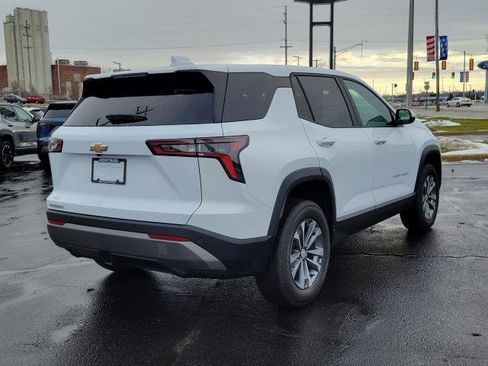 New 2026 Chevrolet Equinox LT w/ Convenience Package II image 2