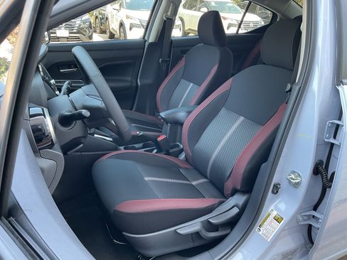 New 2025 Nissan Versa SR w/ Trunk Package image 13