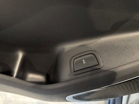 New 2026 GMC Acadia Elevation w/ Elevation Premium Package image 24