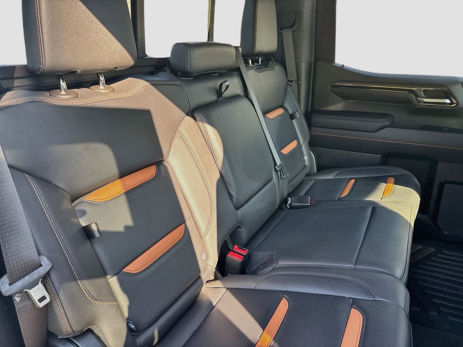 Used 2023 GMC Sierra 1500 AT4 w/ Technology Package AWD/4WD image 28