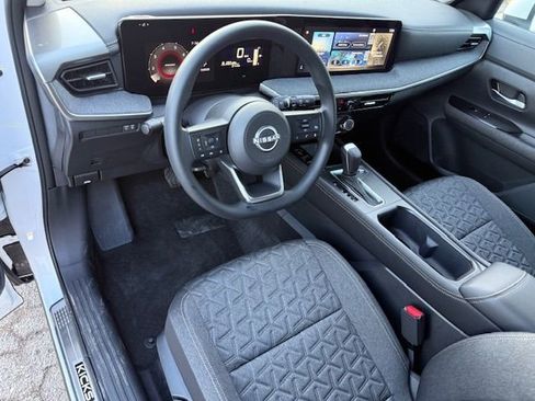 New 2025 Nissan Kicks SV w/ Illumination Package image 10