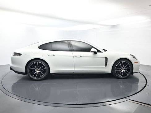 Certified 2023 Porsche Panamera Platinum Edition image 16