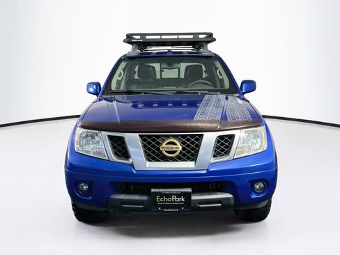 Used 2015 Nissan Frontier PRO-4X w/ Pro-4x Luxury Package AWD/4WD image 2