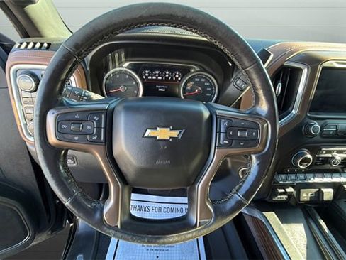Used 2021 Chevrolet Silverado 3500 High Country image 11
