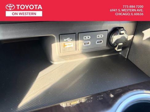 New 2025 Toyota Highlander Limited image 17