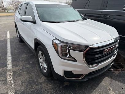 Used 2024 GMC Terrain SLE