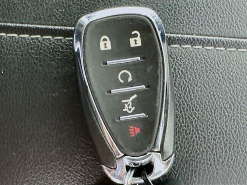 Used 2023 Chevrolet Blazer LT FWD image 37