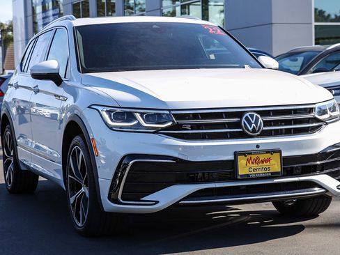 Used 2022 Volkswagen Tiguan SEL R-Line image 5