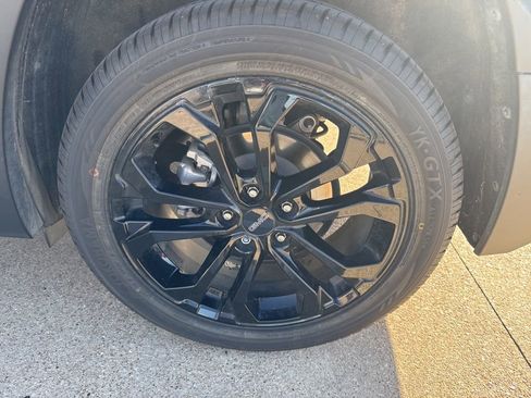 Used 2021 GMC Terrain SLE w/ Driver Convenience Package image 14