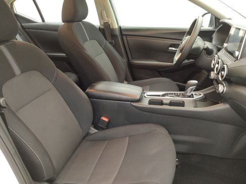 Used 2024 Nissan Sentra SV FWD image 21
