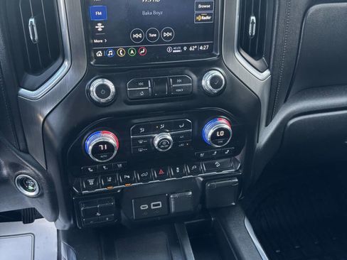 Used 2021 GMC Sierra 2500 Denali w/ Denali Ultimate Package image 9