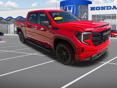 Used 2022 GMC Sierra 1500 Elevation w/ LPO, Elevation Black Package
