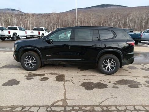 New 2026 GMC Acadia AT4 w/ LPO, Floor Liner Package AWD/4WD image 4