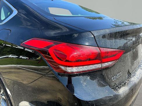 Used 2015 Hyundai Genesis 3.8 w/ Option Group 03 AWD/4WD image 23