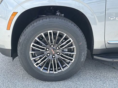 New 2026 GMC Yukon Elevation w/ LPO, Floor Liner Package RWD image 25
