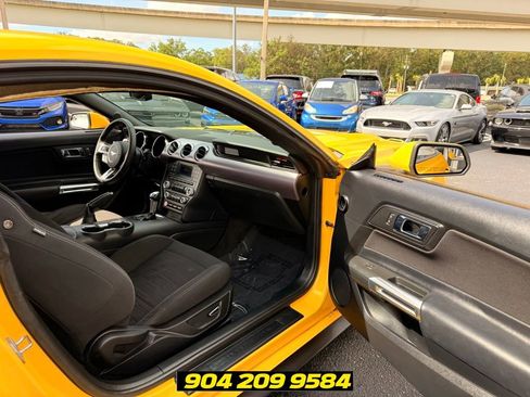 Used 2017 Ford Mustang GT RWD image 30