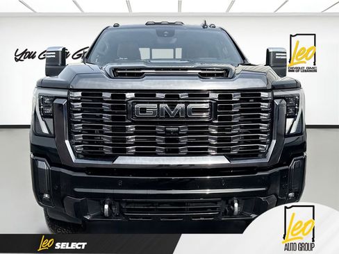 Used 2024 GMC Sierra 2500 Denali Ultimate image 2