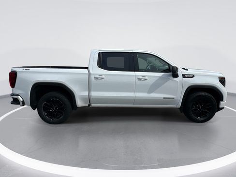 Used 2023 GMC Sierra 1500 Elevation w/ X31 Off-Road Package AWD/4WD image 9